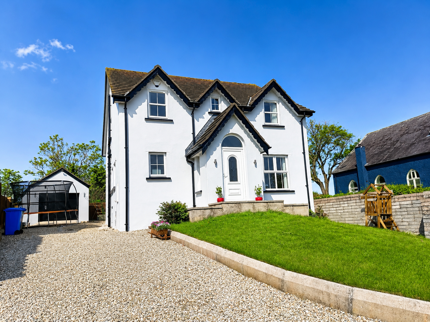 House exterior in Dulux Weathershield — Millisle